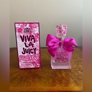BNIB Viva La Juicy Petals Please Perfume $115